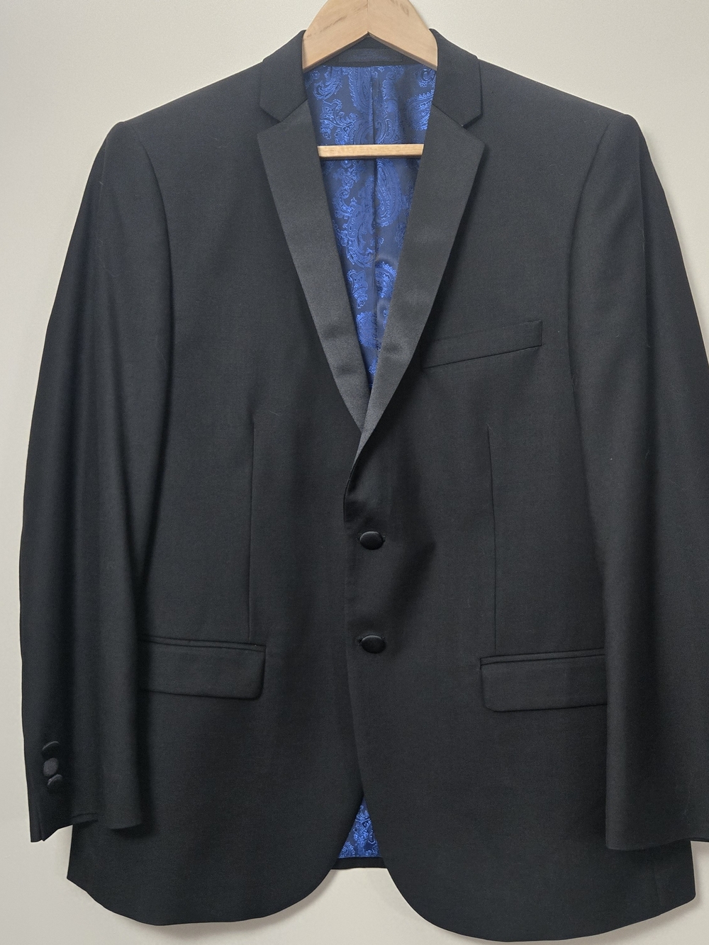 Bryan Michaels Black Tuxedo Suit 38S 32 Expandable Waist Satin Lapel 2 Pc Set